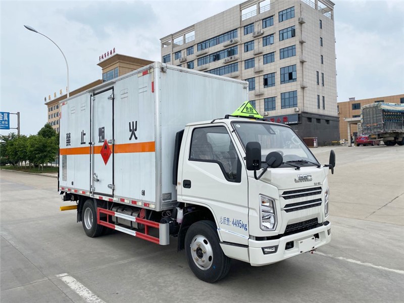 CSC5040XRQJ6型易燃氣體廂式運輸車
